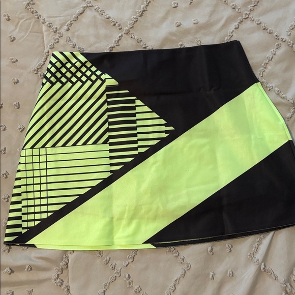 Nike Women's Black and Neon Green Mini Skirt Built in Spandex - Picture 2 of 2